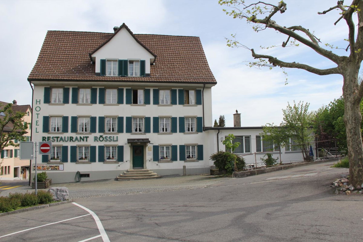 Hotel · Hotel Restaurant Rössli, Schönenberg