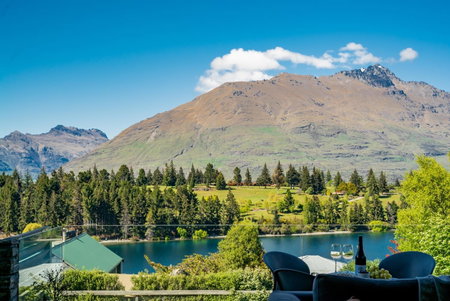 Modern Executive Living in Pounamu, Queenstown, New Zealand