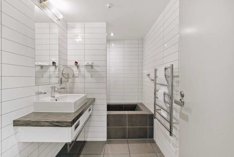 Modern Executive Living in Pounamu, Queenstown, New Zealand