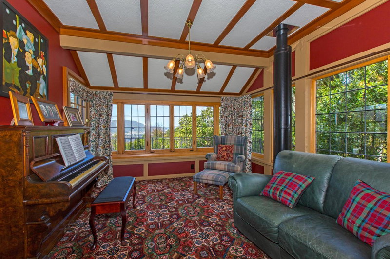 Woodroyd Estate holiday sanctuary, Lower Hutt, New Zealand