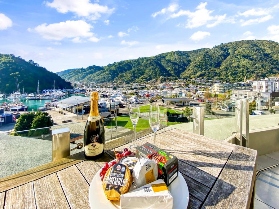 Two Bedroom Apartment on the water, Picton, New Zealand