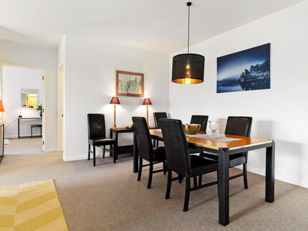 Central Location - 2 Bedroom Apartment in Habeke, Queenstown, New Zealand