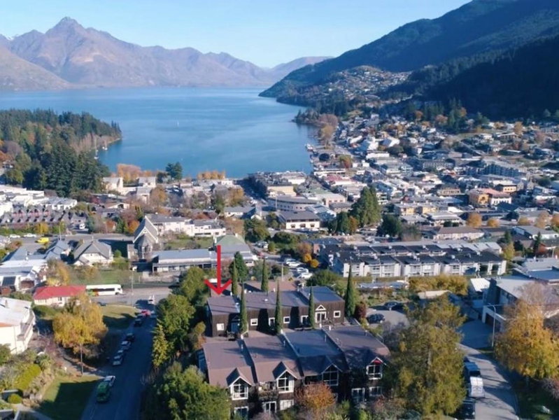 Central Location - 2 Bedroom Apartment in Habeke, Queenstown, New Zealand