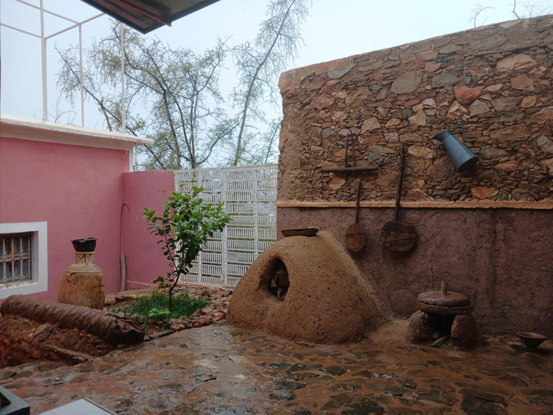 chambre d'hôte yamina, Tafraoute, Morocco