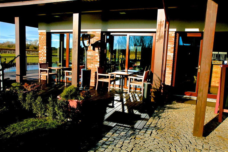 Restaurace&Rooms Na Jitrách, Semice, Czechia