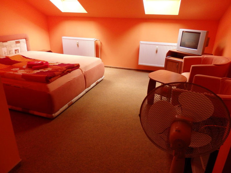 Hotel Zlatý Kříž, Teplice, Czechia