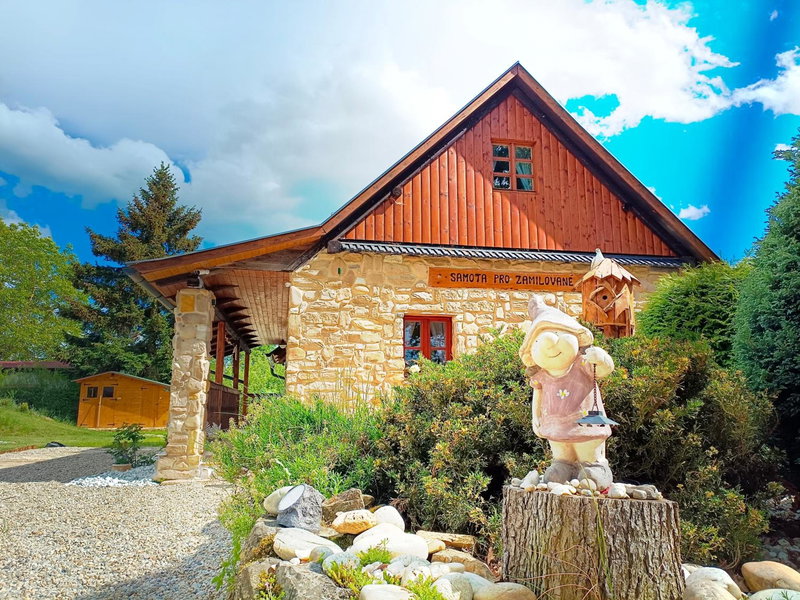 Chalet d' amour, Kamenný Újezd, Czechia