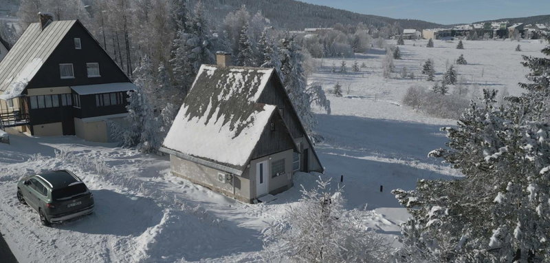 Chaloupka na vršku, Loučná pod Klínovcem, Czechia