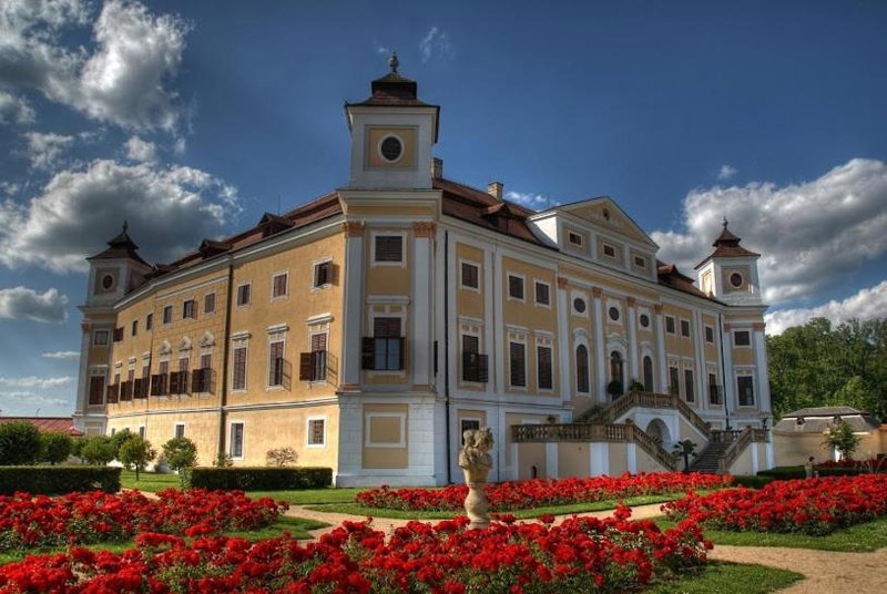 Apartmán Café u Kordulky, Ratíškovice, Czechia