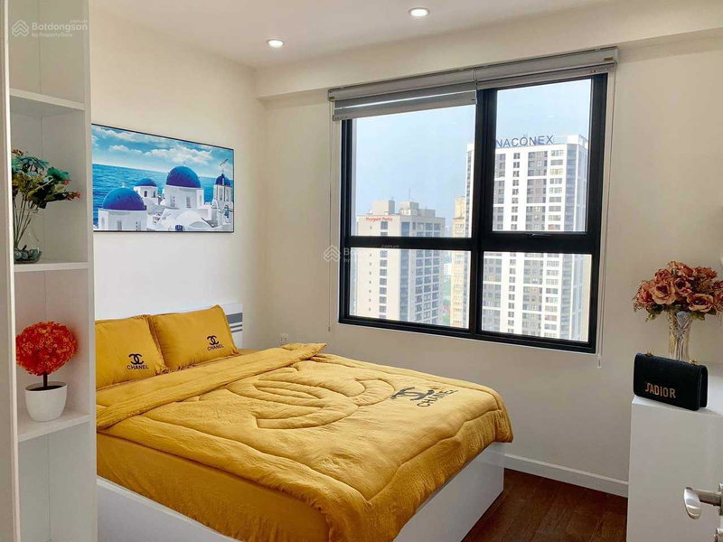 Apartment for rent in Hanoi, Vietnam · Vinhomes D'Capitale · 2 rooms, 2 baths