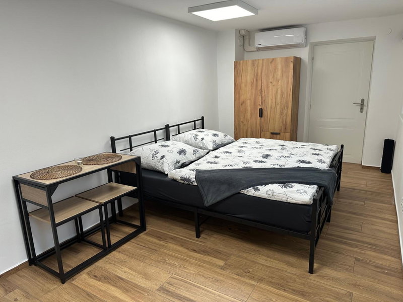 Útulný apartmán v klidné části Benešova, Benešov, Czechia