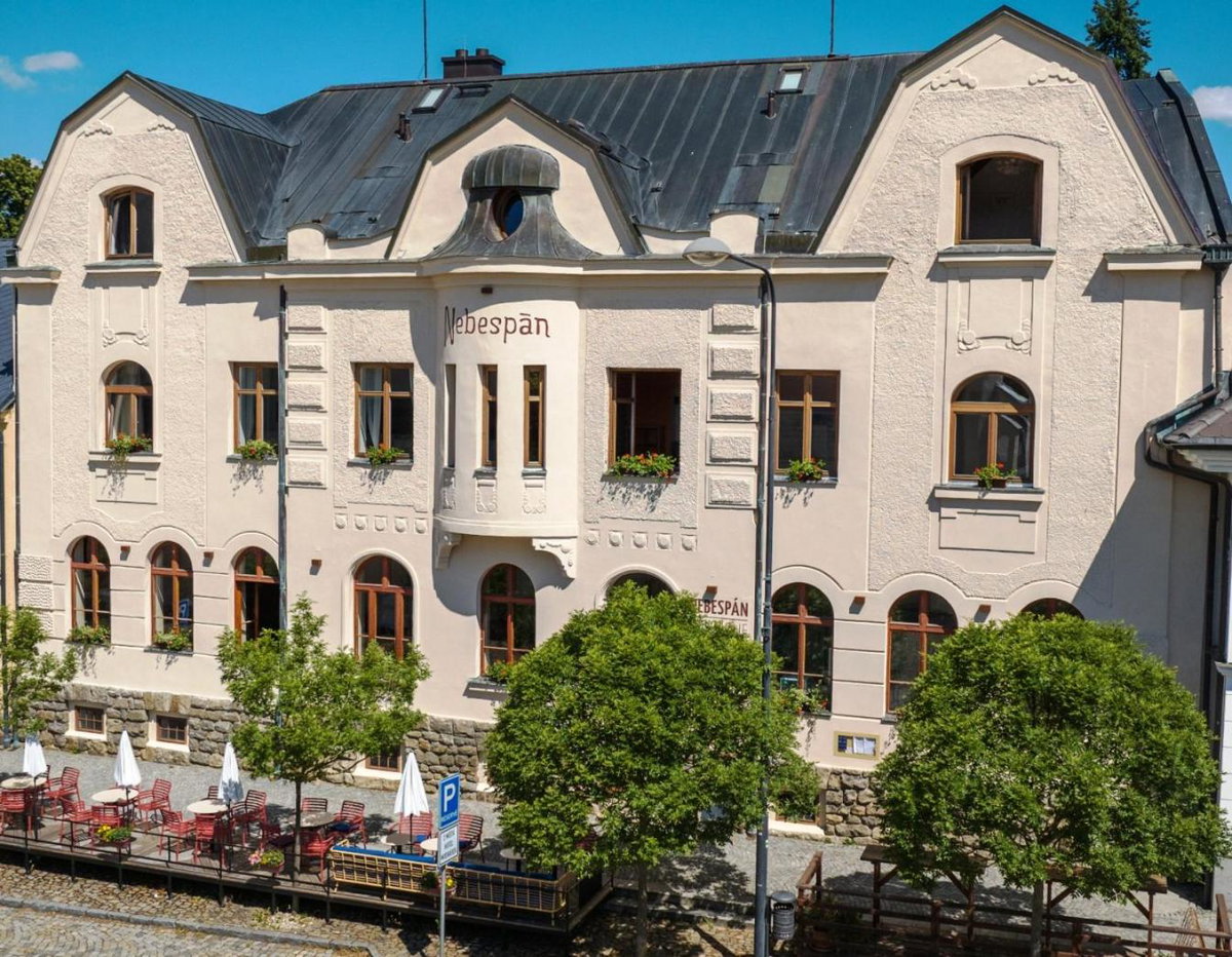 Nebespán, Czechia