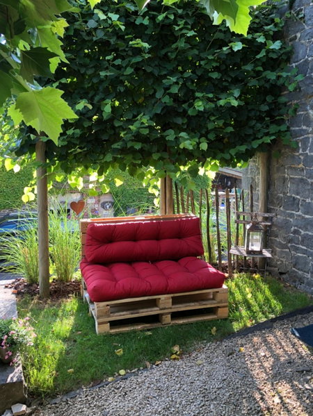 Gîte de Corbion une envie d'Ailleurs 6personnes et le Pt Bonheur 2 personnes, Leignon, Belgium