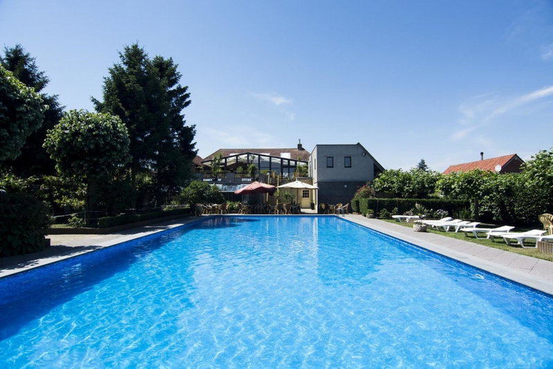 Hotel Pacific, Weelde, Belgium