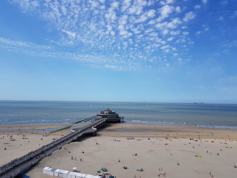 Beautiful Top Floor Seaview Studio Apartment B'berge-Bruges, Blankenberge, Belgium