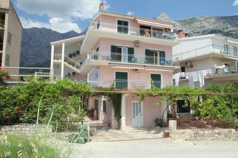 Apartments Villa Ravlić, Makarska, Croatia