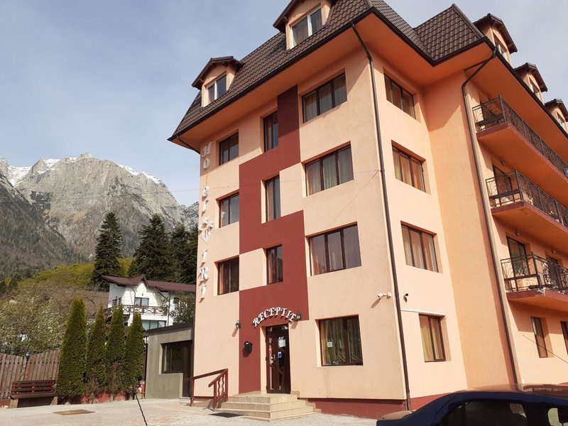 Hotel Iri, Buşteni, Romania