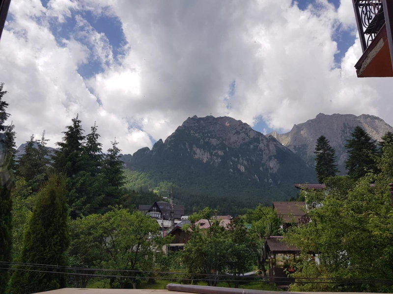 Hotel Iri, Buşteni, Romania