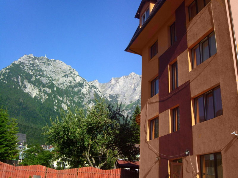 Hotel Iri, Buşteni, Romania