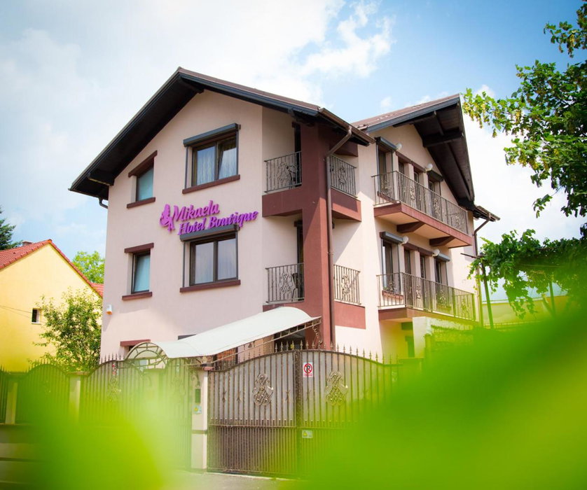 Hotel Boutique Mikaela (Adult Only), Braşov, Romania