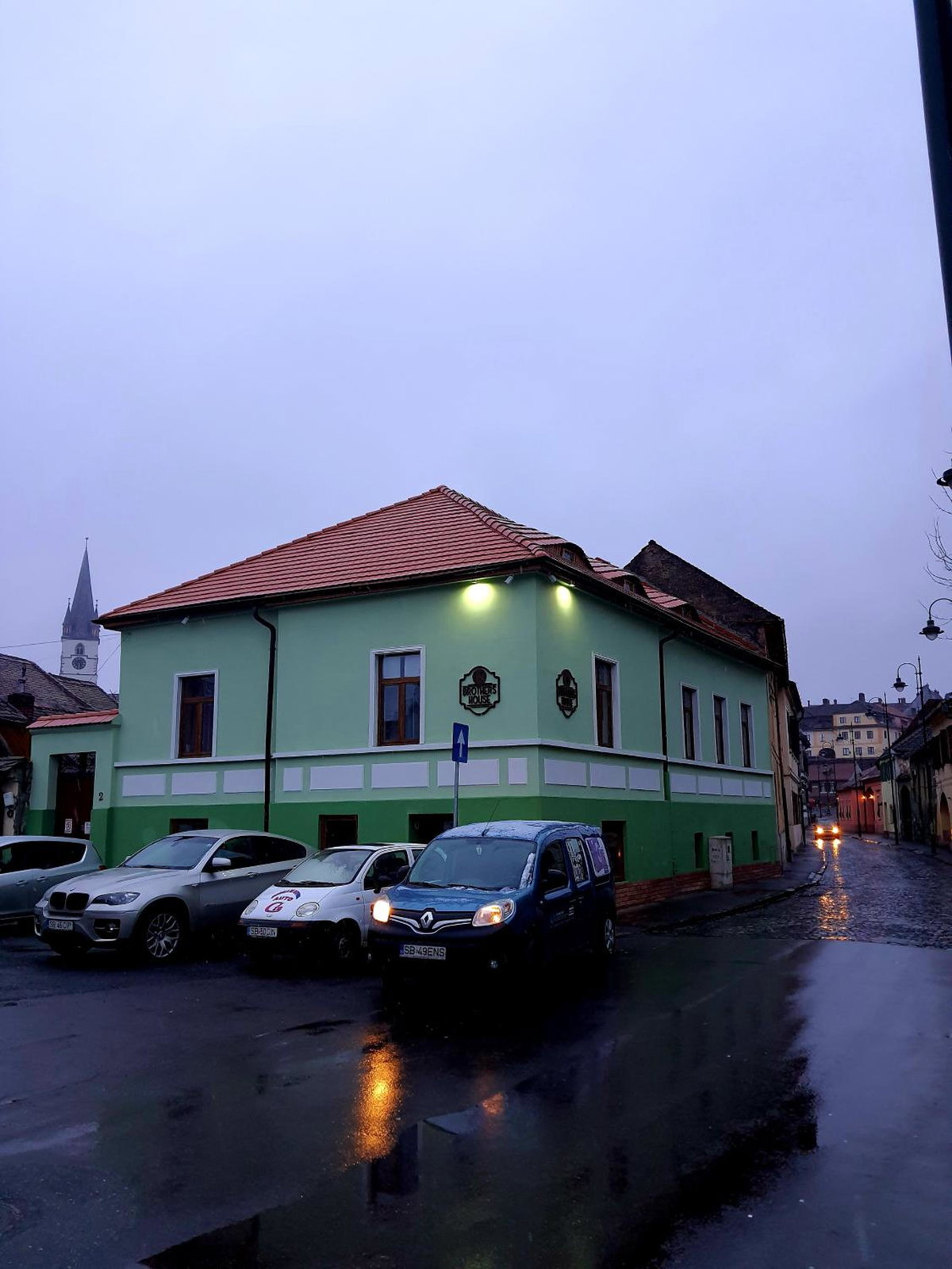 Brother's House, Romania