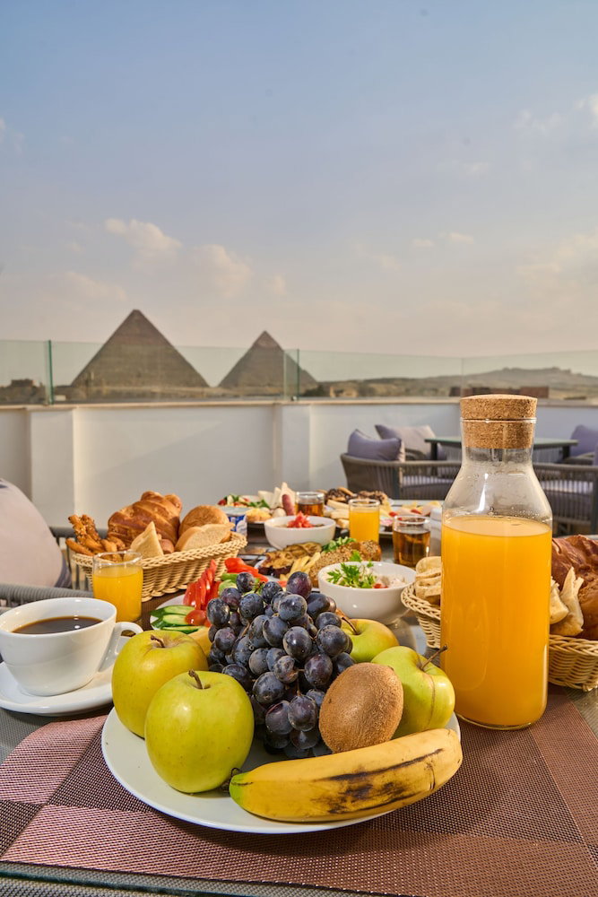 Casa De Pyramids, Egypt