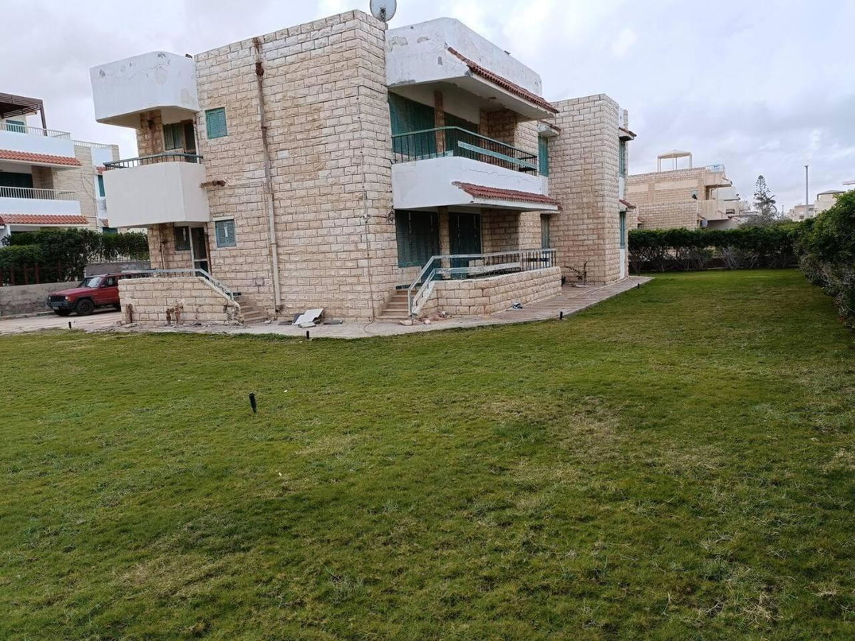 Hotel · Spacious 5-Bed House in Alamein with Large garden, Mājid Abū Zayd