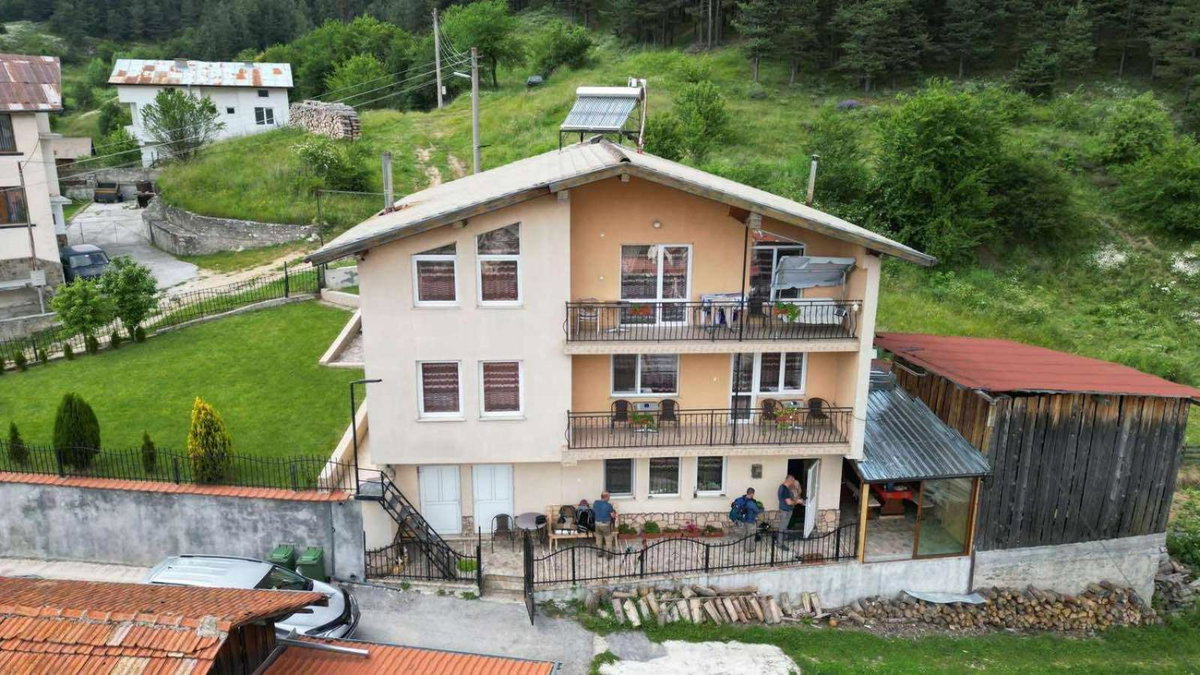 Hotel · Къща за гости МЕЛИСА, Borino