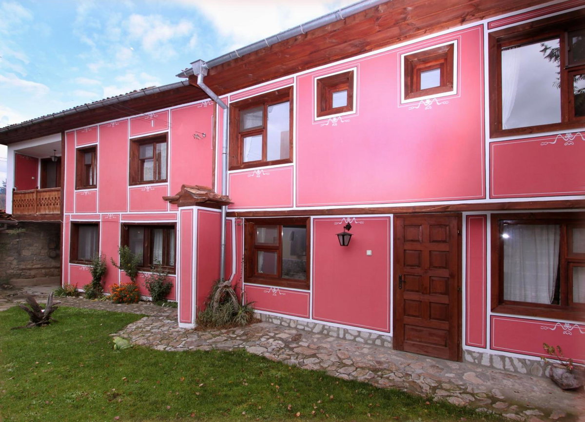Hotel · Nenchova Guest House, Koprivshtitsa