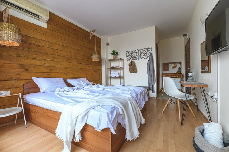 The Monkee Studios, Sveti Vlas, Bulgaria