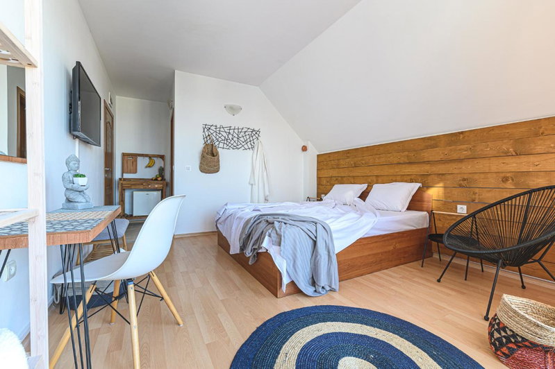 The Monkee Studios, Sveti Vlas, Bulgaria