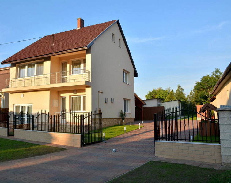 Molnár Vendégház, Újfehértó, Hungary