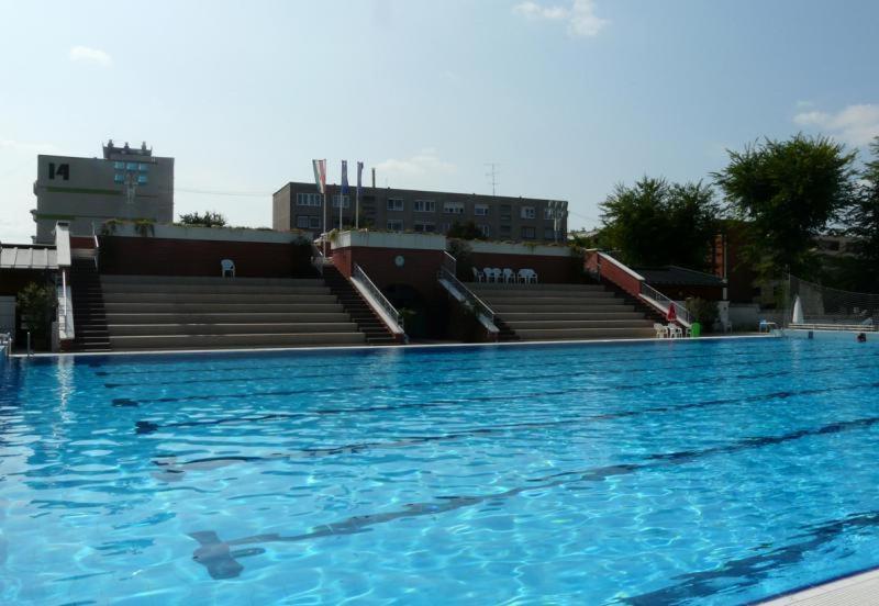 CVSE Clubház és Panzió, Cegléd, Hungary
