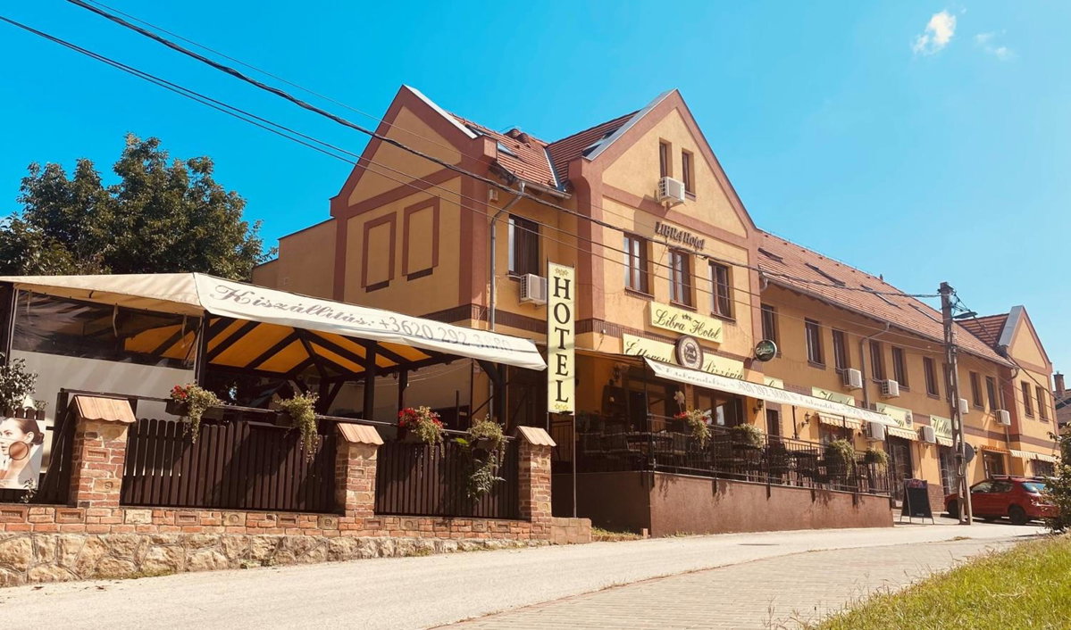 Hotel · Libra Hotel, Veresegyház