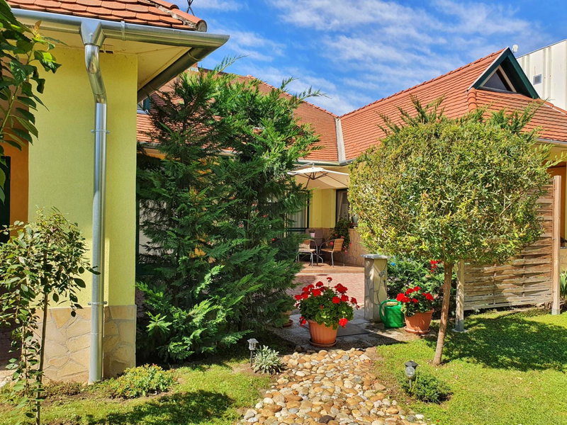 Gardenia Apartman, Esztergom, Hungary