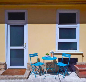 Modern stylish 2 bedroom holiday apartment, Budapest, Hungary