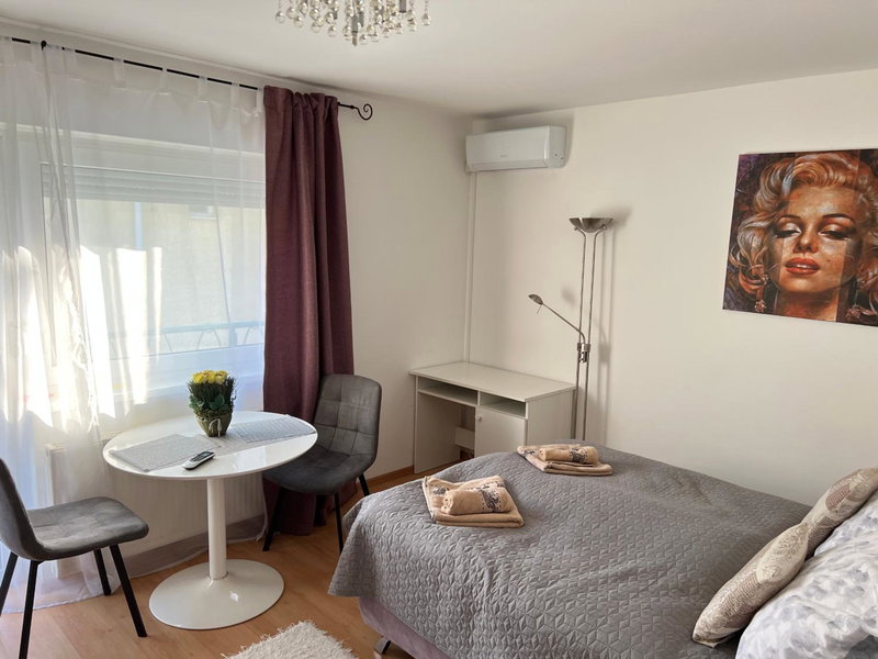 Monro Apartment, Hévíz, Hungary