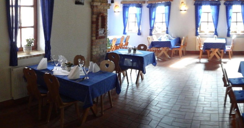 Szél Fiai Fogadó, Nyúl, Hungary