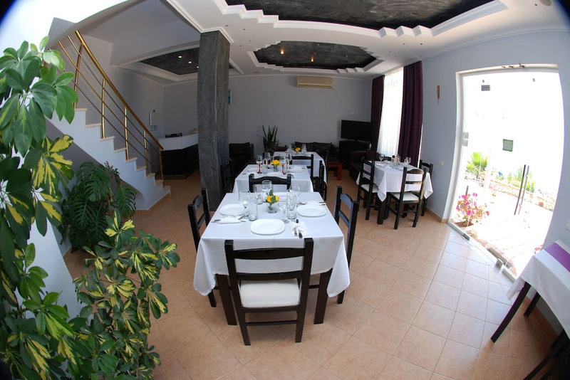 Villa Doka, Sarandë, Albania