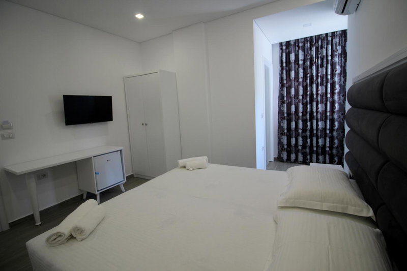 Edina by Hp Hotel, Sarandë, Albania