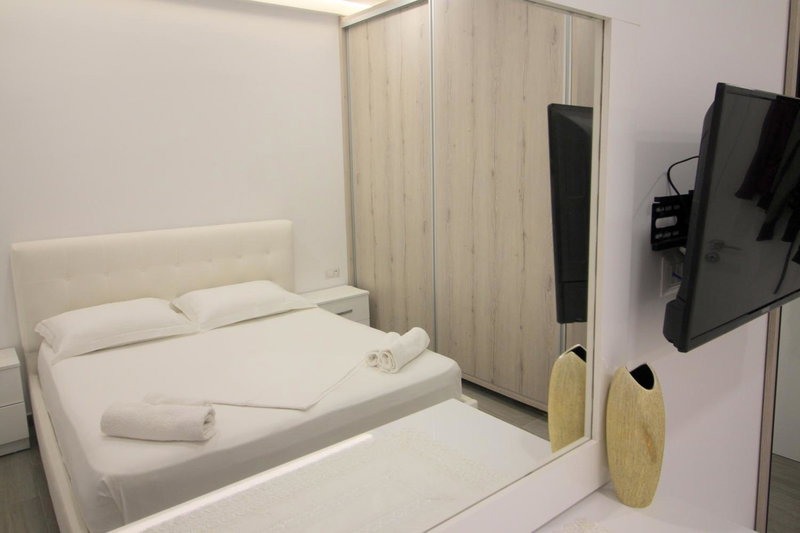 Edina by Hp Hotel, Sarandë, Albania