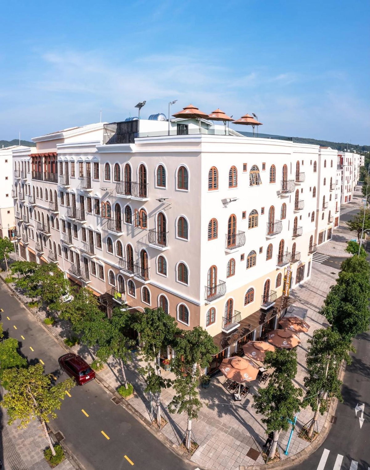 Anston Castle Hotel Phu Quoc Sunset Town, Vietnam