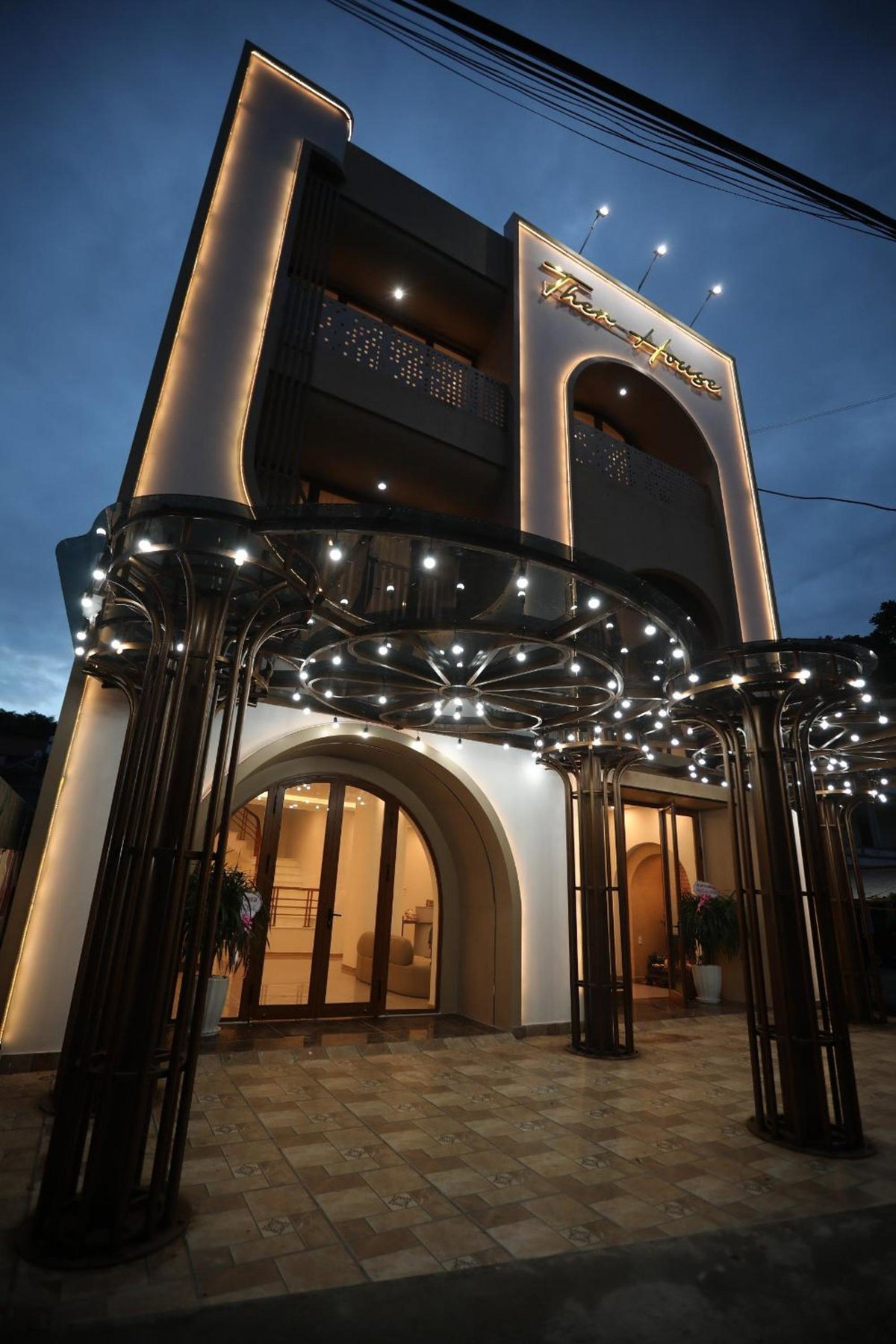 TherHouse, Vietnam