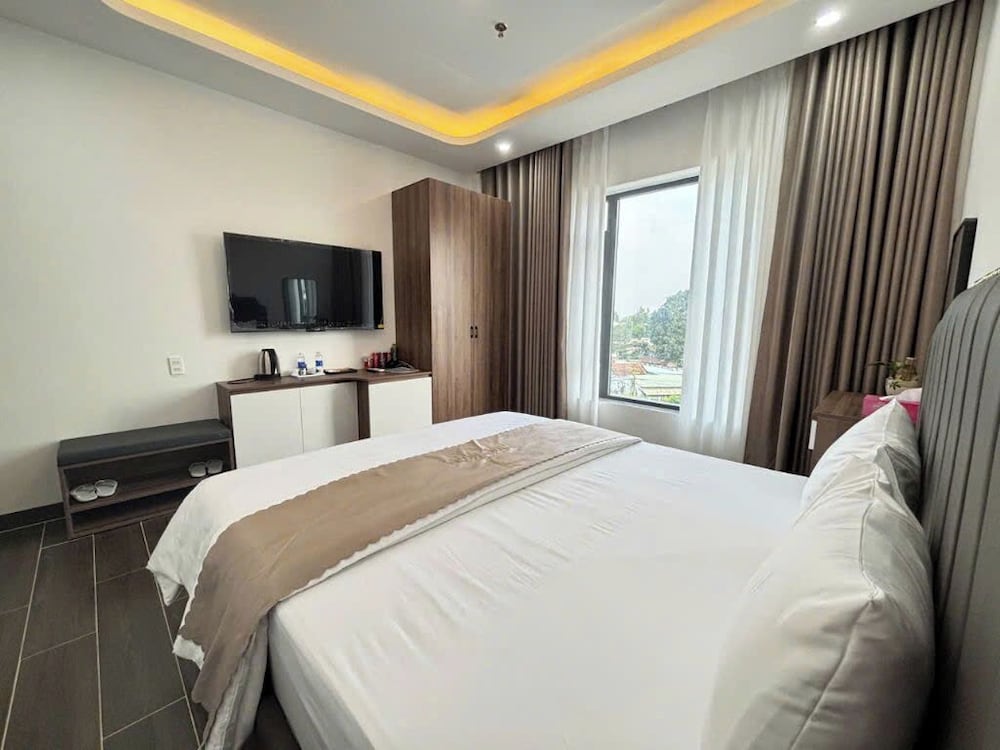 Times Hotel, Vietnam