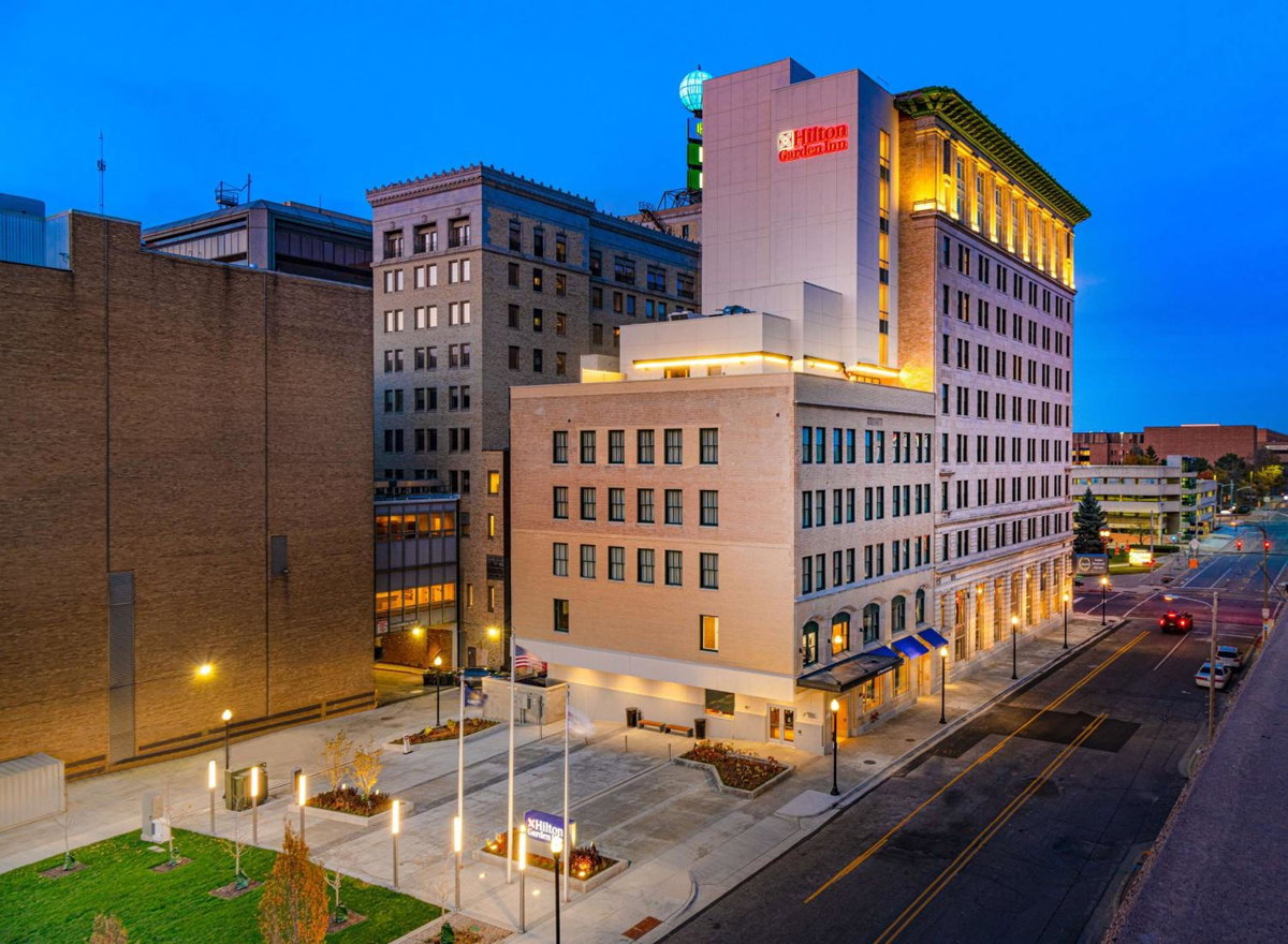 Hotel · Hilton Garden Inn Flint Downtown, Flint