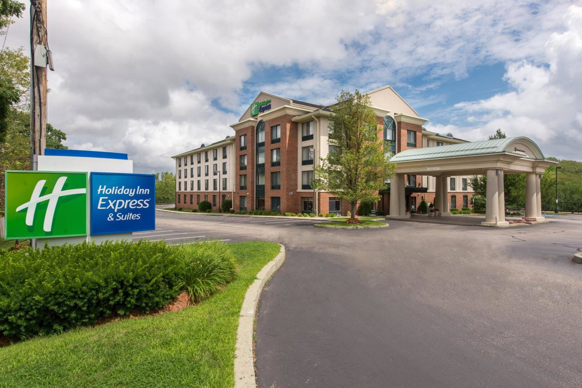 Hotel · Holiday Inn Express Hotel & Suites Auburn by IHG, Auburn