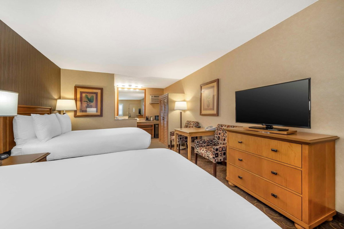Best Western Plus Pavilions, United States