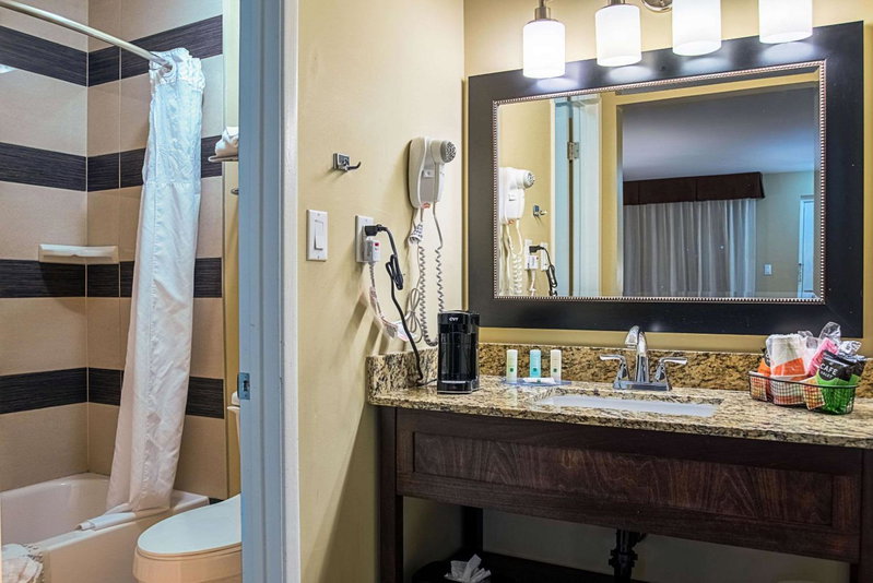 Quality Inn & Suites Phoenix NW - Sun City, Youngtown, United States