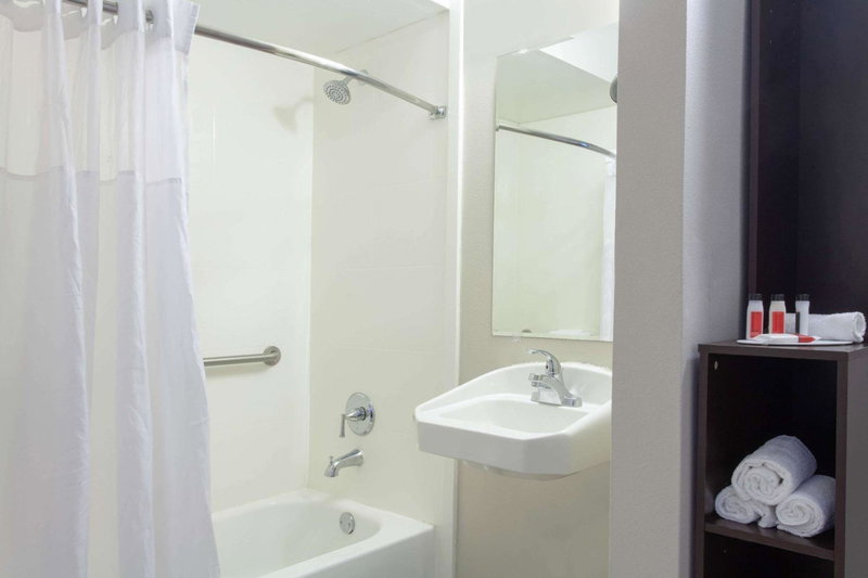 Grand Hotel Orlando at Universal Blvd - Shuttle to Theme Parks, Orlando, United States
