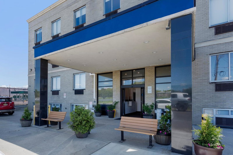 Avion Inn Near LGA Airport, an Ascend Collection Hotel, Queens, United States
